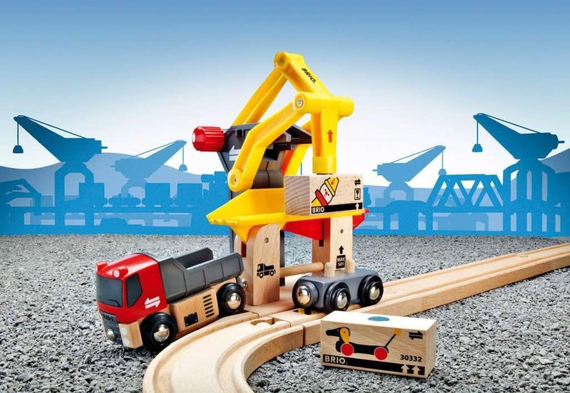 Brio عالم بريو - 33280 محطة شحن البضائع | مجموعة قطار ألعاب متعددة الاستخدامات للأطفال | لعب تفاعلي | بناء من الخشب المستدام | مثالي للأطفال من عمر 3 سنوات وما فوق - Image 2